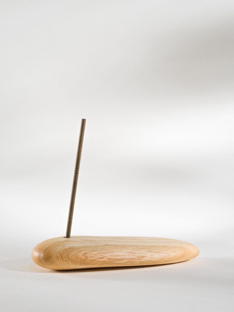 Incense Pebble Mascali 03