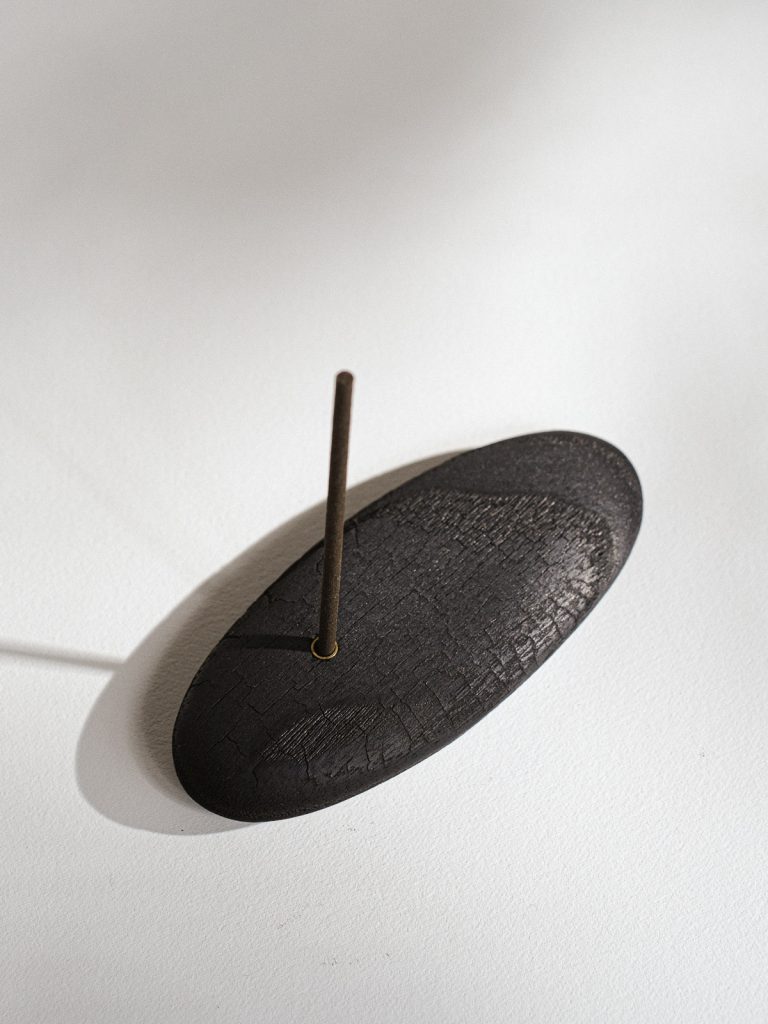 Incense Pebble Mascali 06